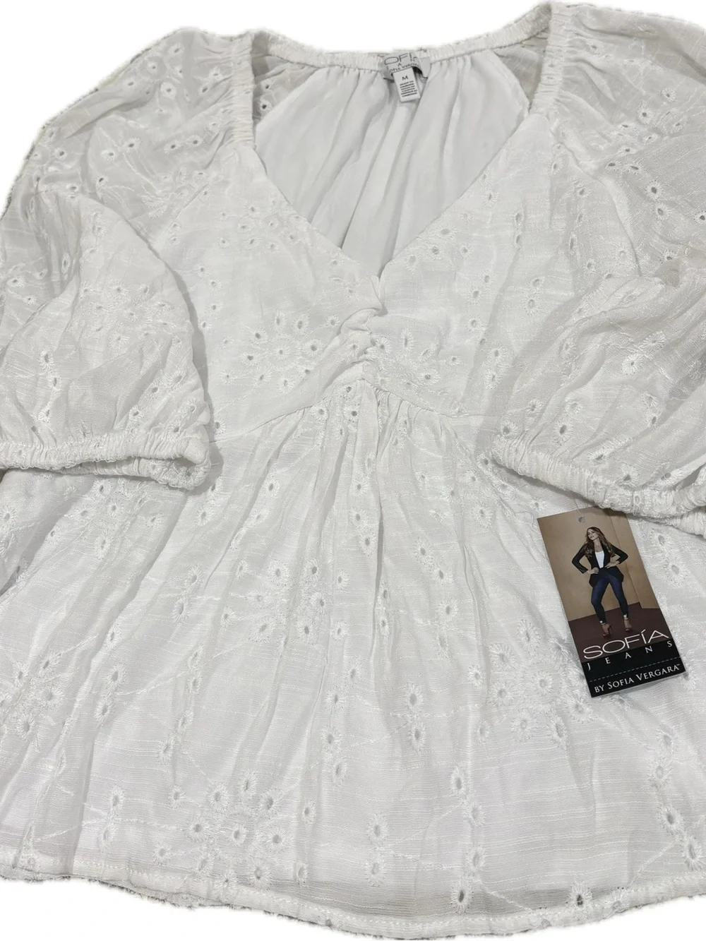 Sofia Jeans by Sofia Vergara Reese Top White Eyelet Size M NWT - Picture 3 of 4